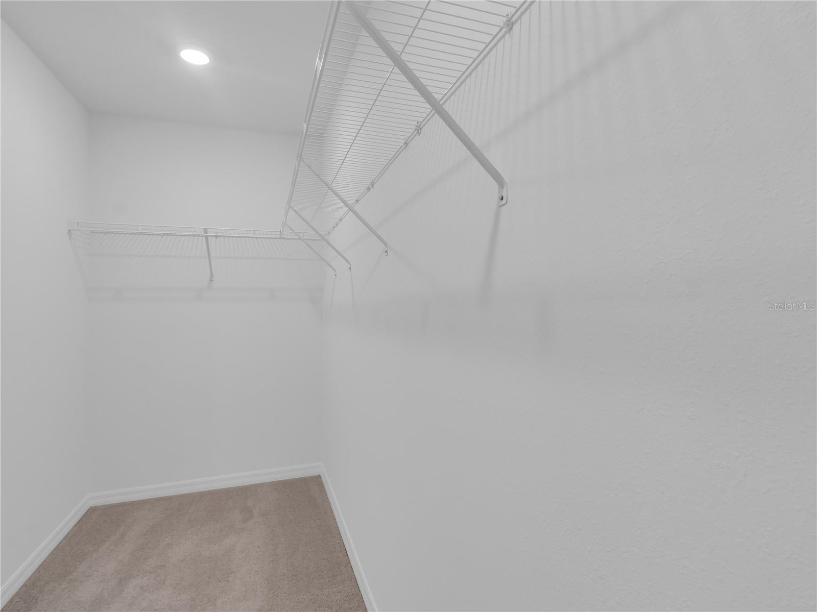 PROSPERITY LAKES - Residential Lease