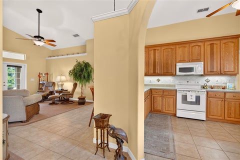 Tiny photo for 90 Golfview Circle, Umatilla, FL 32784 (MLS # G5118446)