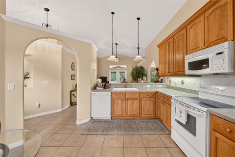 Tiny photo for 90 Golfview Circle, Umatilla, FL 32784 (MLS # G5118446)