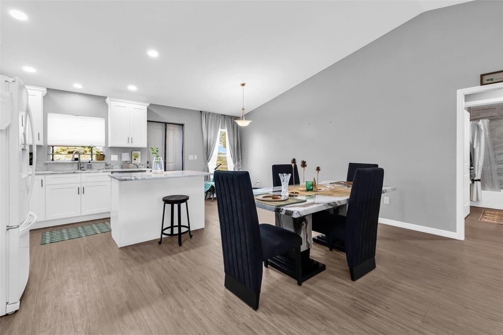 SUNNYBREEZE HARBOR SEC 01 - Residential