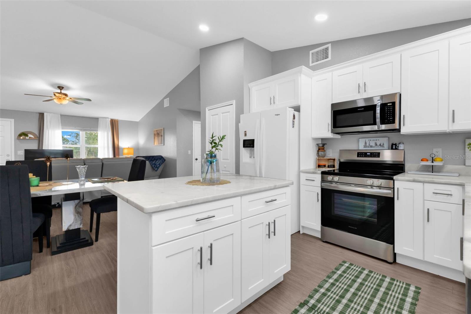 SUNNYBREEZE HARBOR SEC 01 - Residential