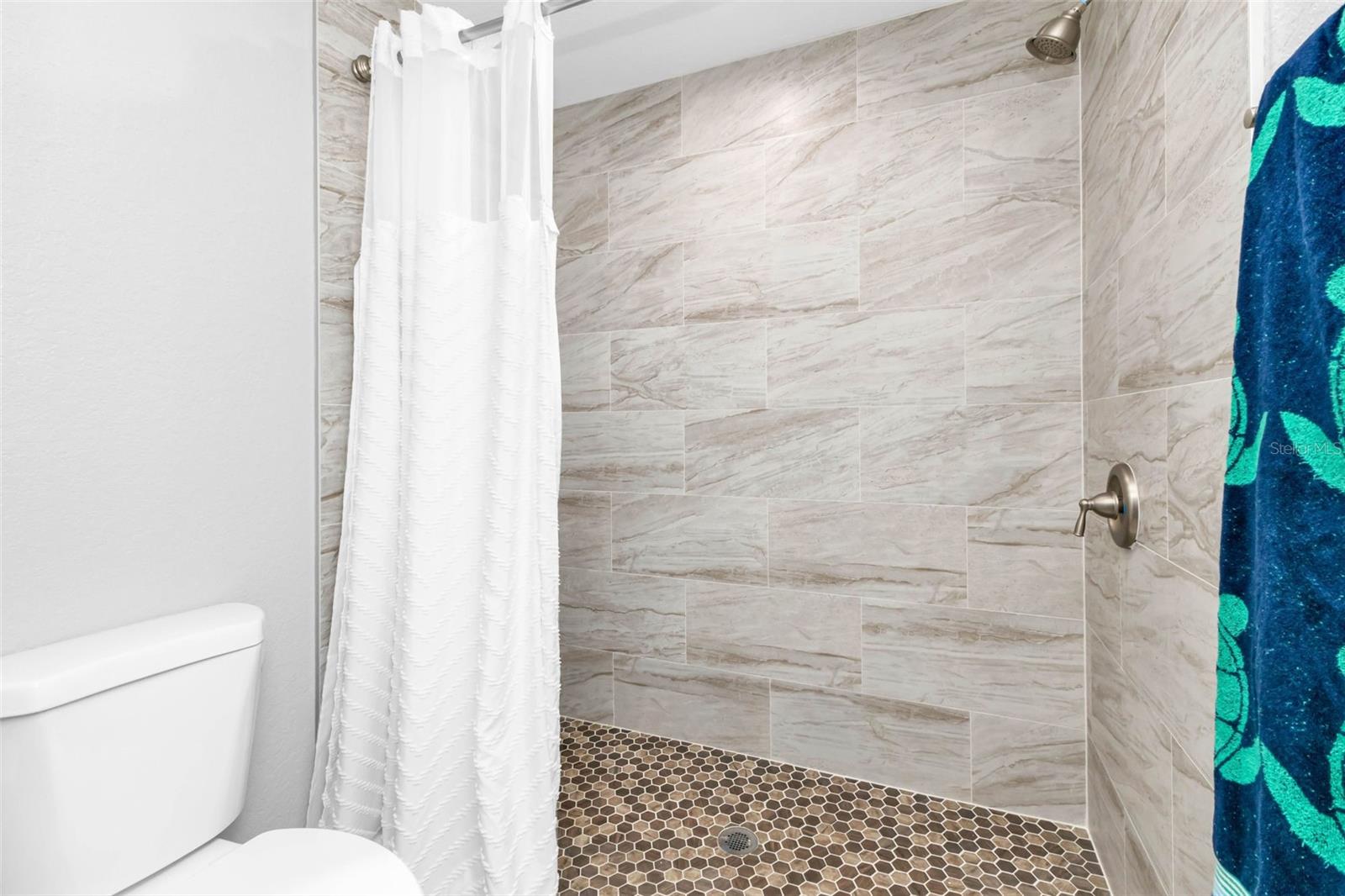 SUNNYBREEZE HARBOR SEC 01 - Residential