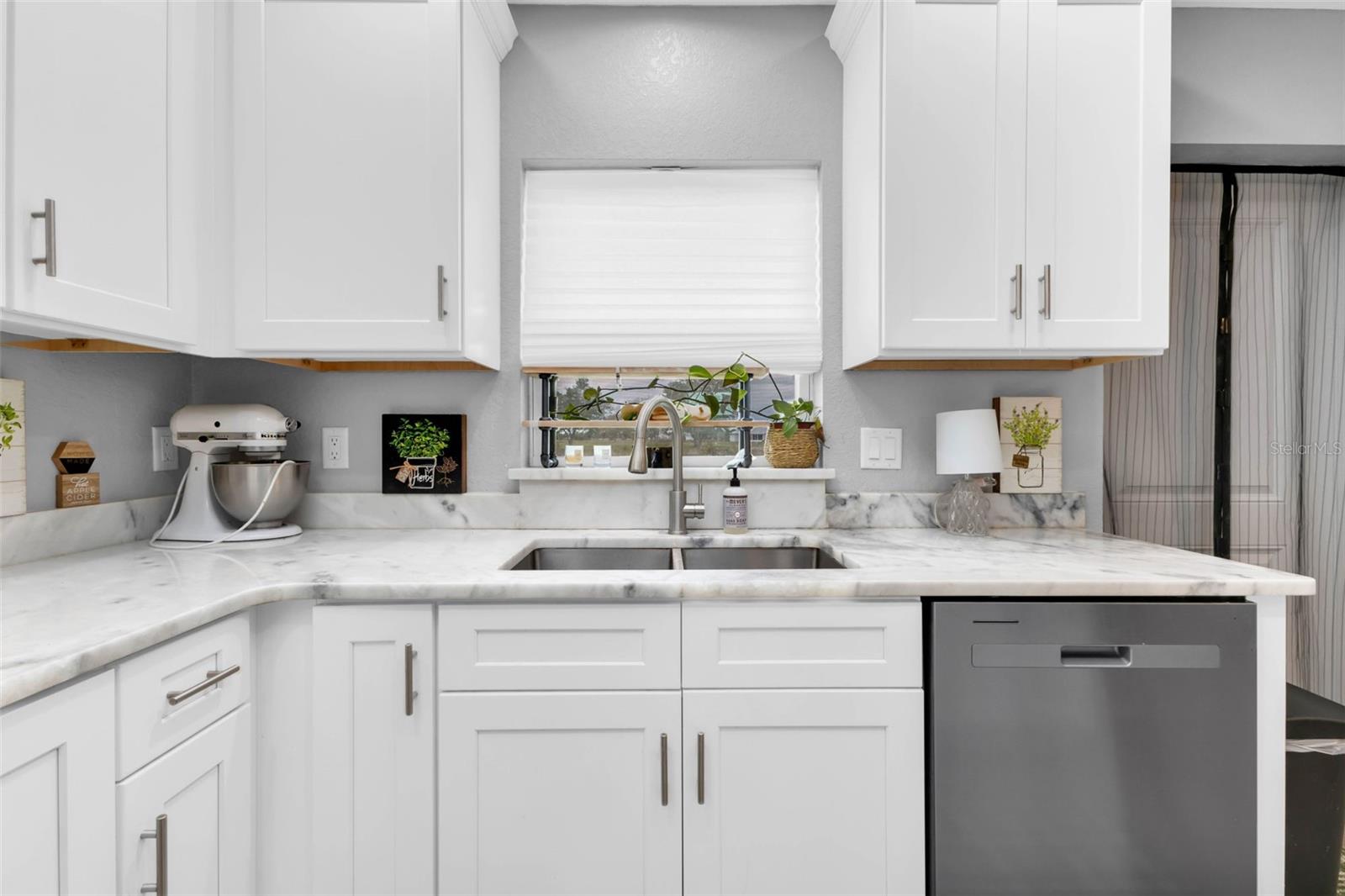 SUNNYBREEZE HARBOR SEC 01 - Residential