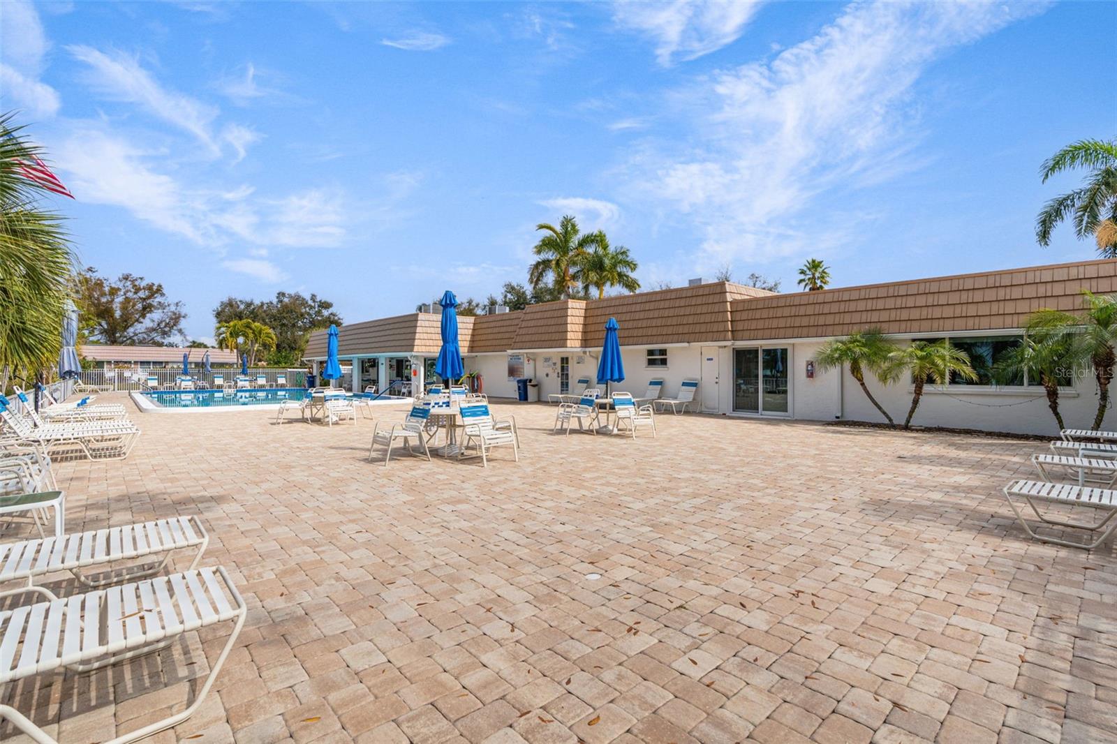 STRATHMORE RIVERSIDE III - Residential