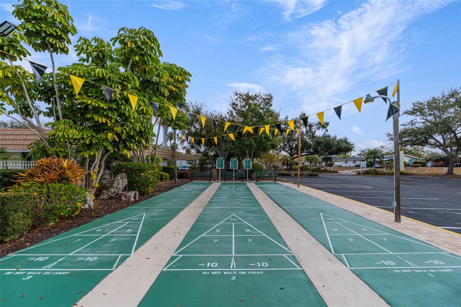 STRATHMORE RIVERSIDE III - Residential
