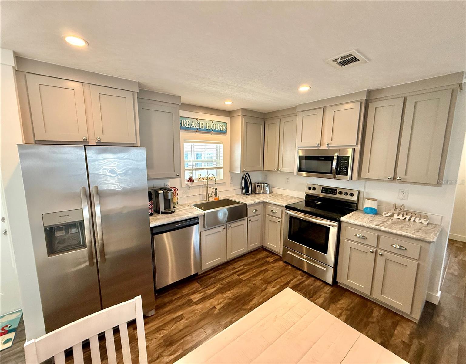 TRI-PAR ESTATES - Residential