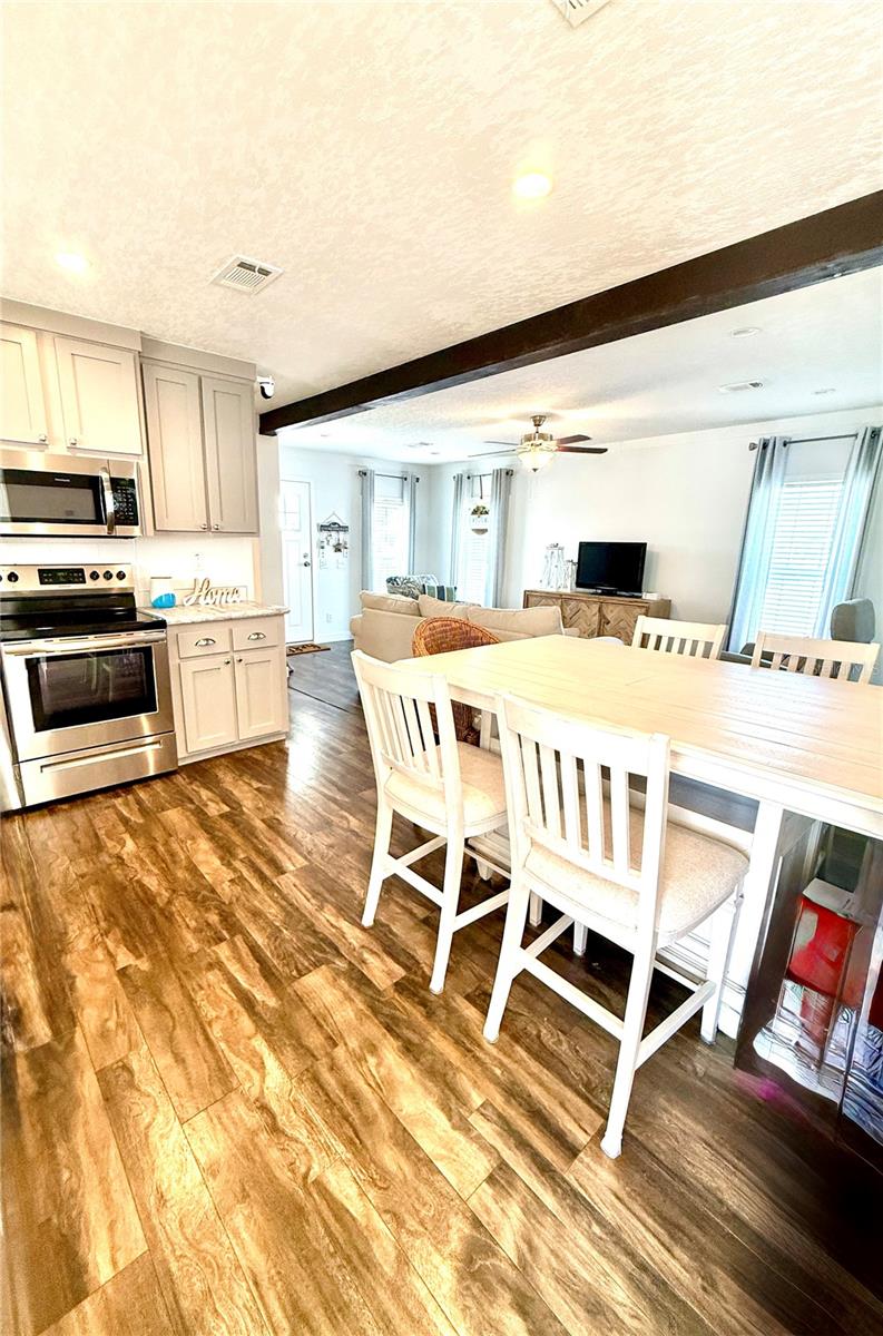 TRI-PAR ESTATES - Residential