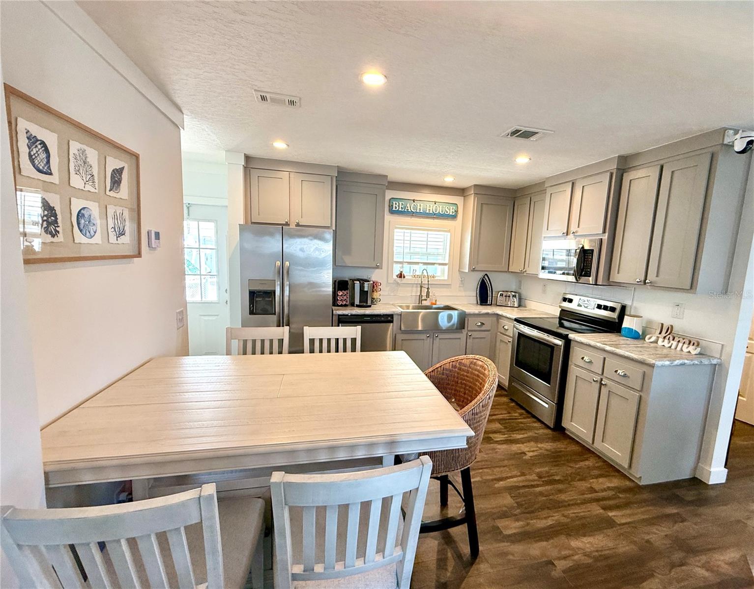 TRI-PAR ESTATES - Residential