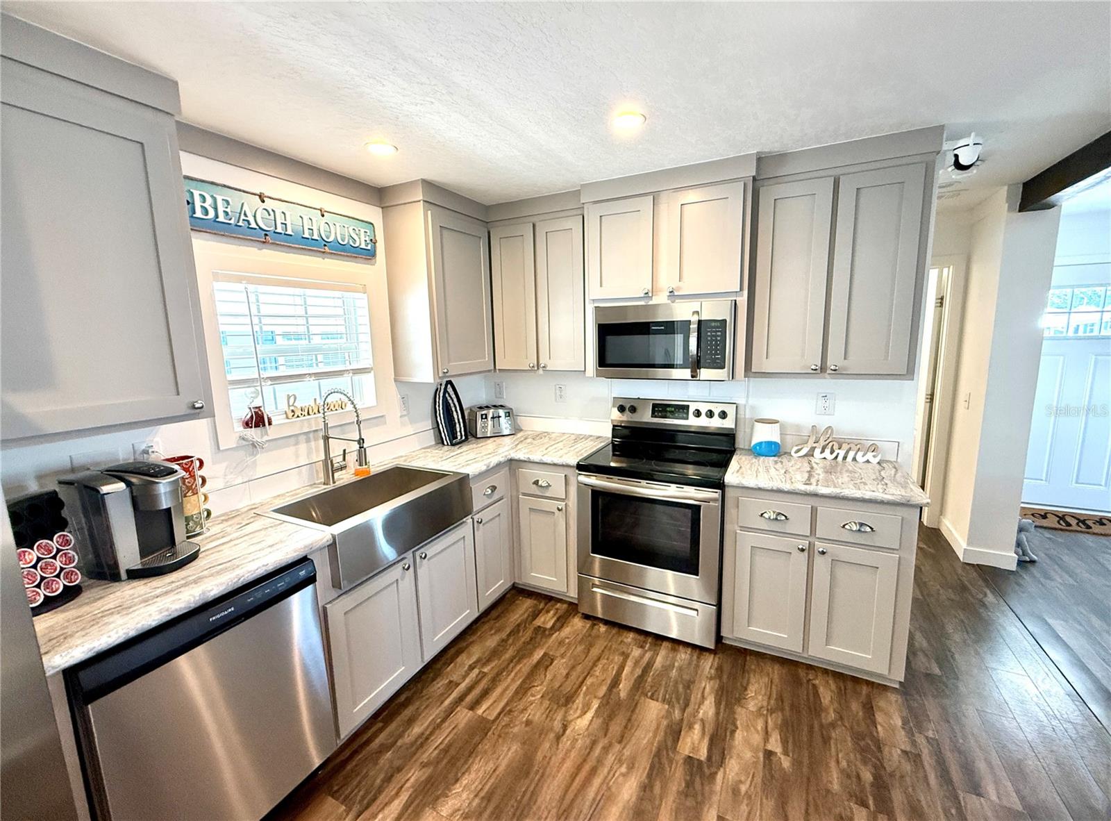 TRI-PAR ESTATES - Residential