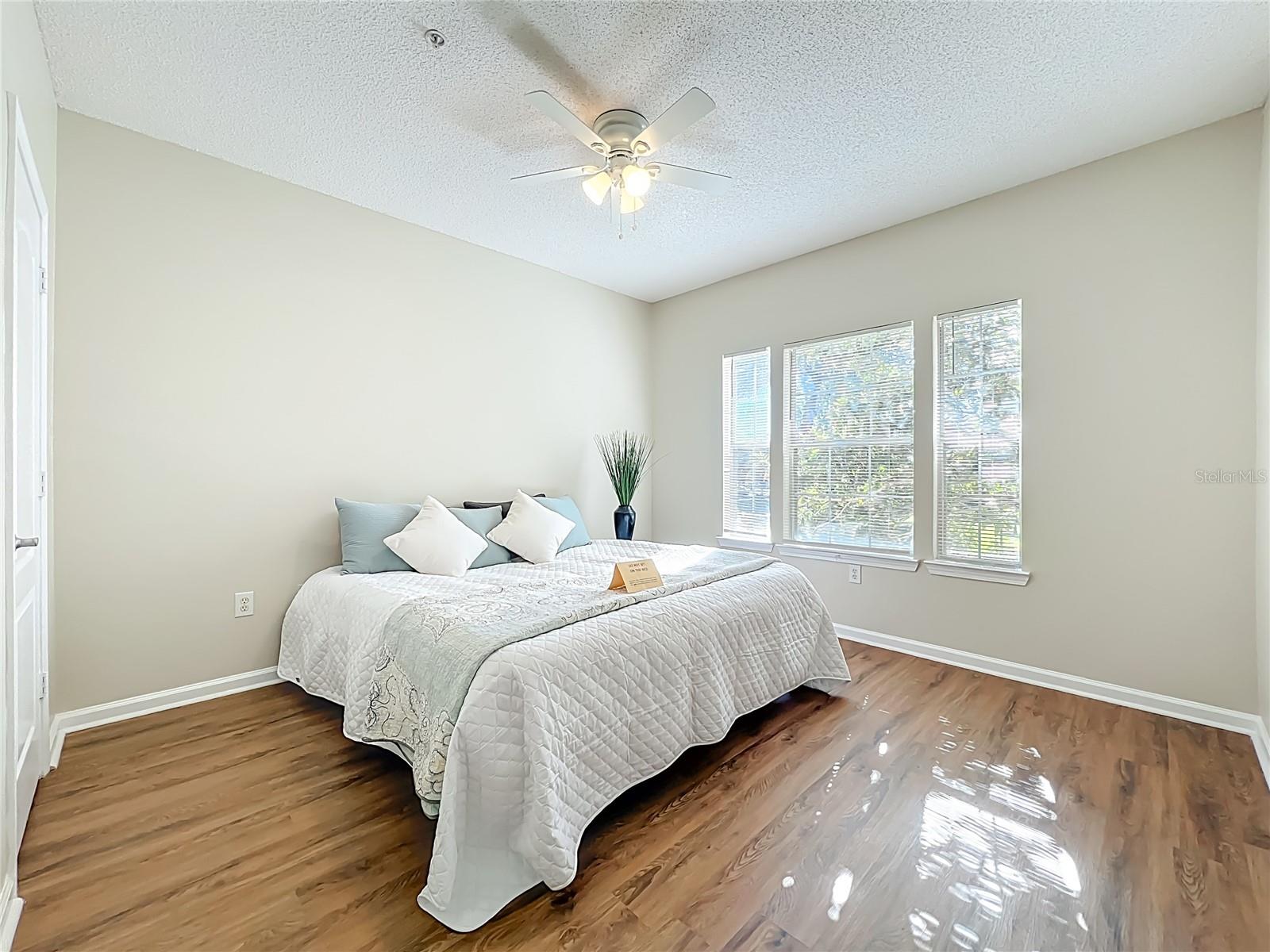 VILLANOVA AT HUNTERS CREEK CONDO - Residential