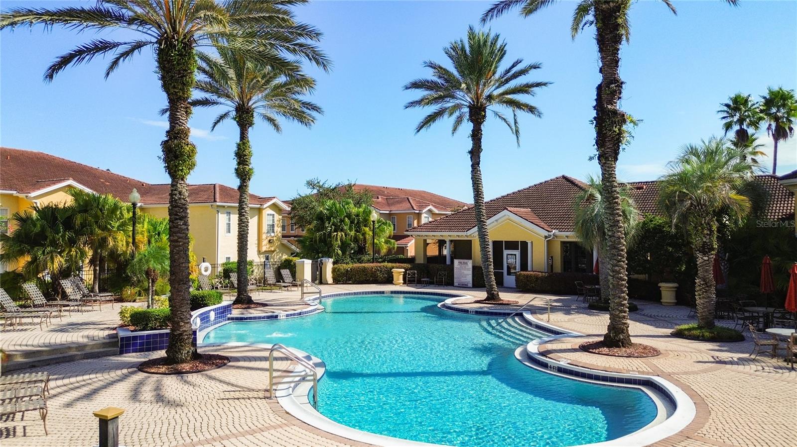 VILLANOVA AT HUNTERS CREEK CONDO - Residential