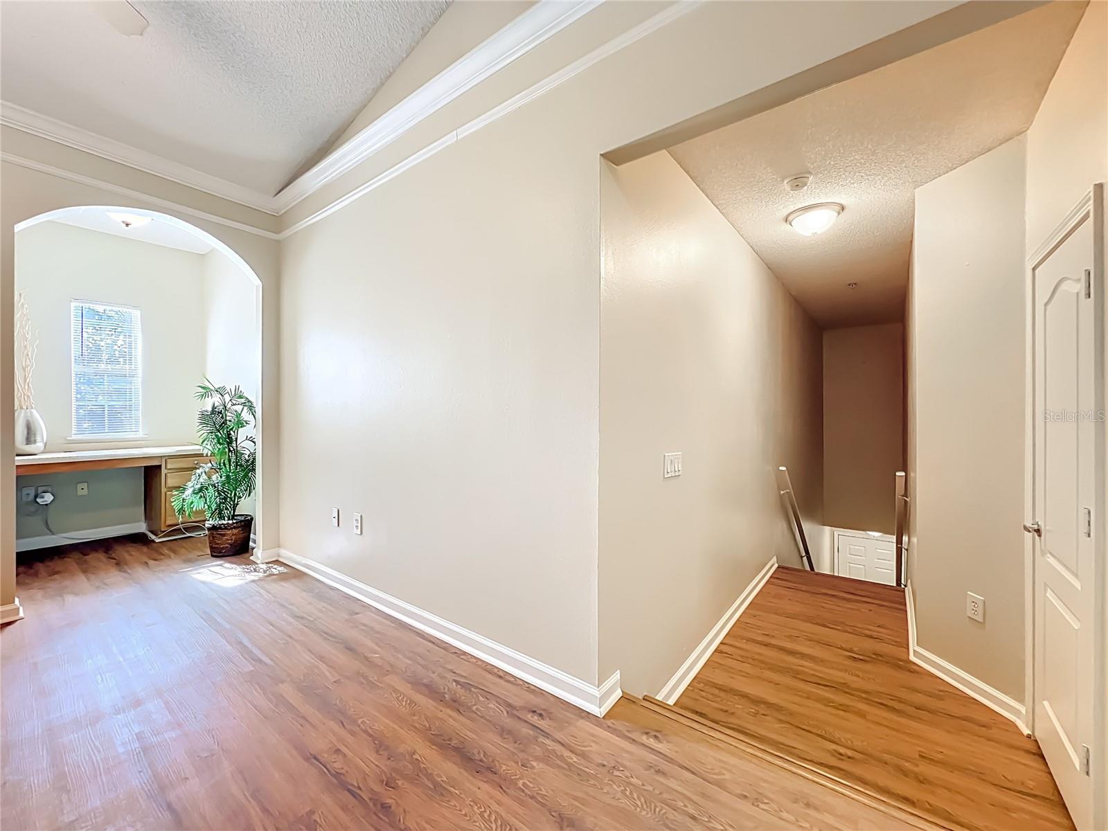 VILLANOVA AT HUNTERS CREEK CONDO - Residential