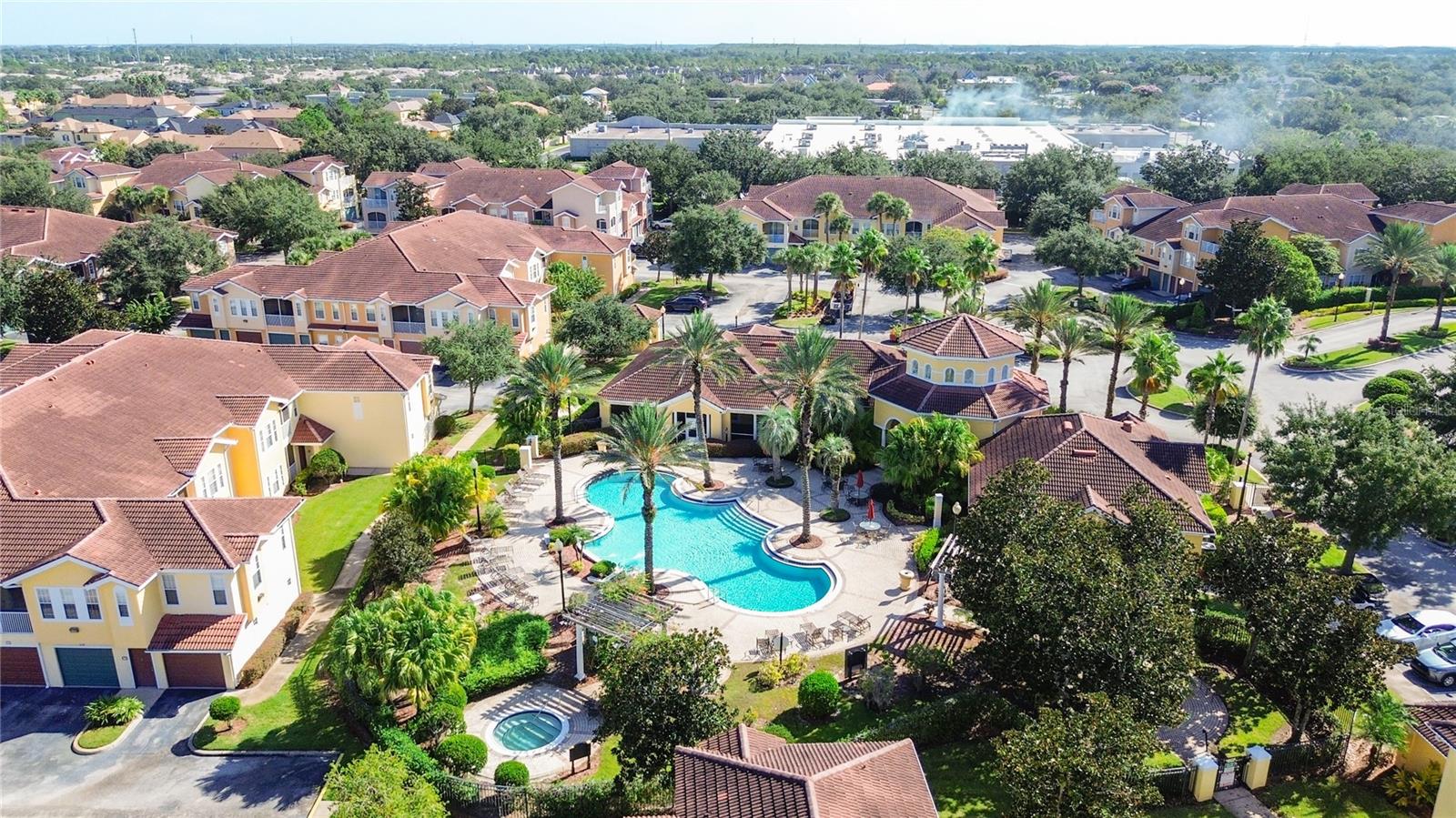 VILLANOVA AT HUNTERS CREEK CONDO - Residential