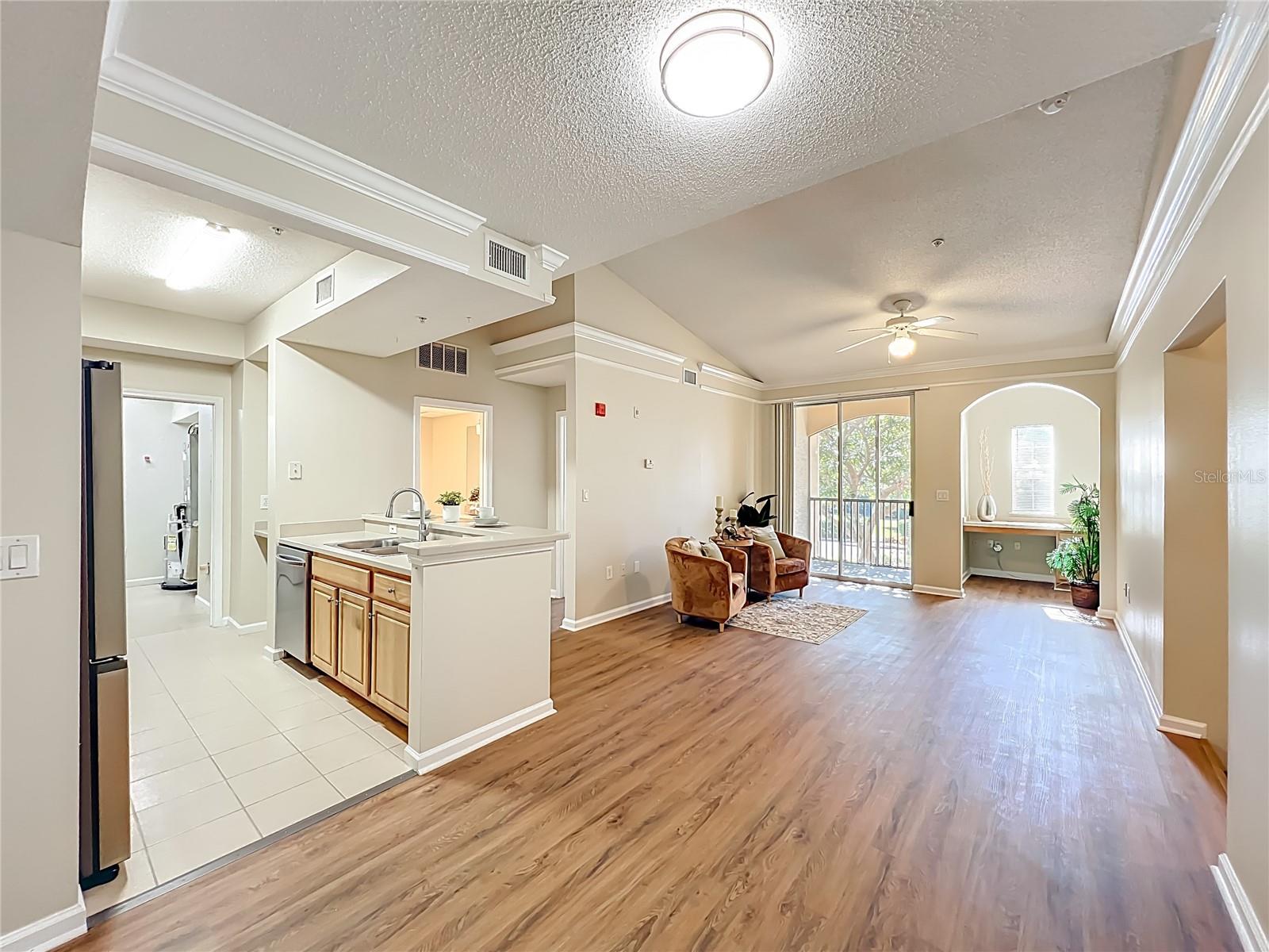 VILLANOVA AT HUNTERS CREEK CONDO - Residential