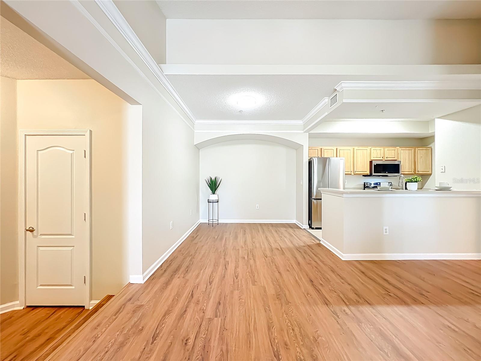 VILLANOVA AT HUNTERS CREEK CONDO - Residential