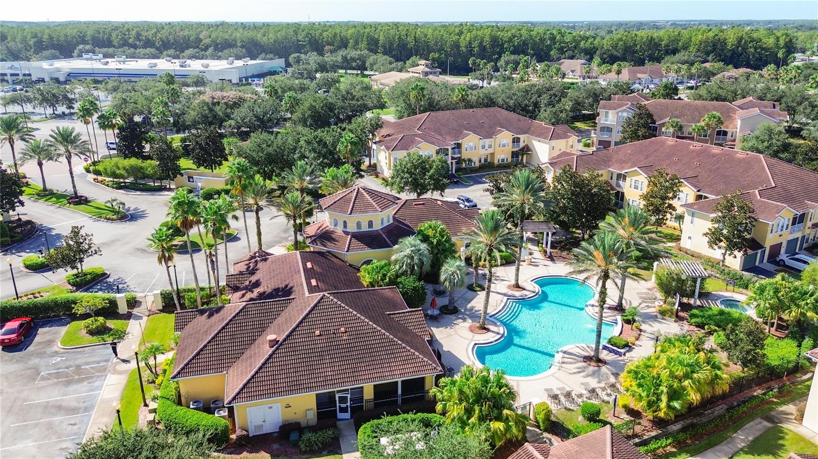 VILLANOVA AT HUNTERS CREEK CONDO - Residential