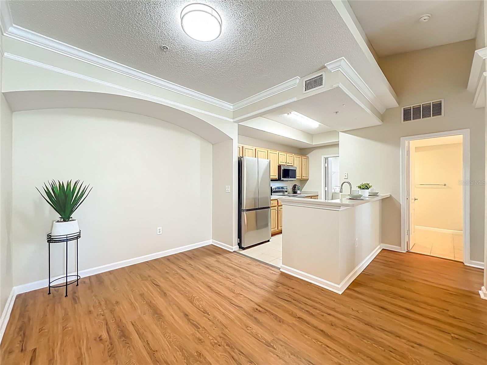 VILLANOVA AT HUNTERS CREEK CONDO - Residential