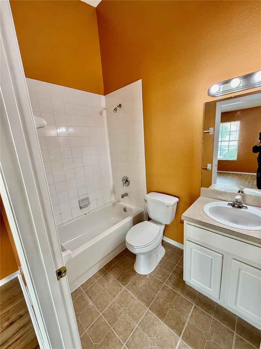 MEADOW POINTE PRCL 14 - Residential Lease