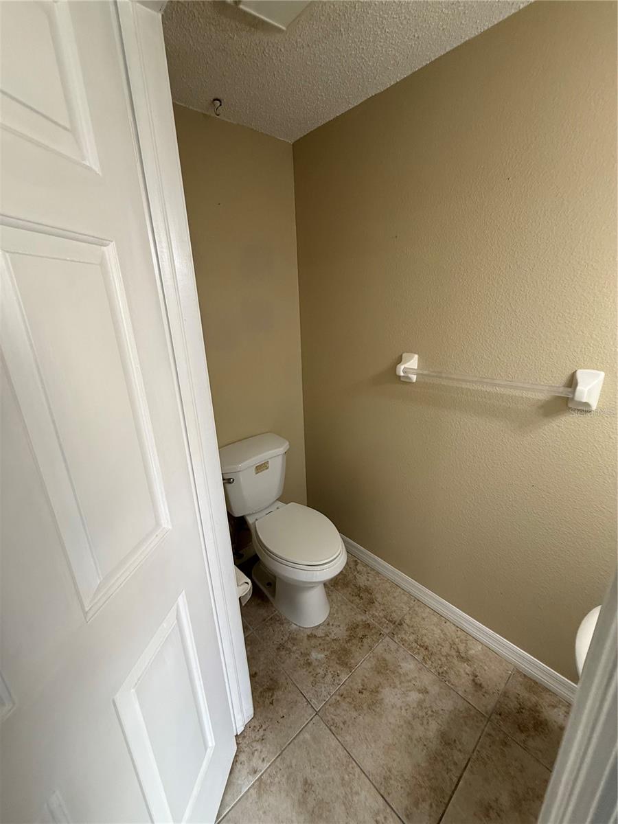 MEADOW POINTE PRCL 14 - Residential Lease