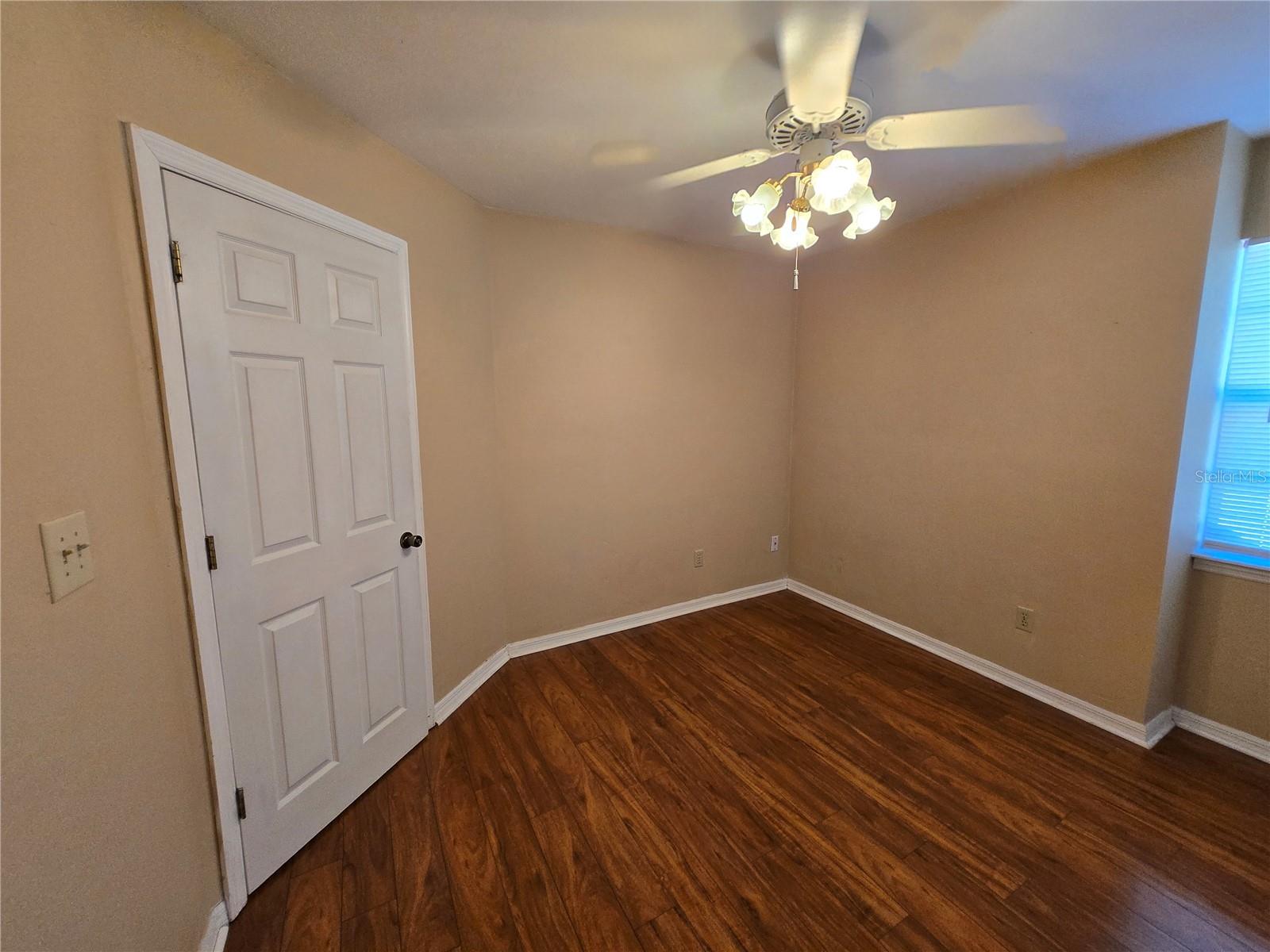 NORTHRIDGE - Residential Lease