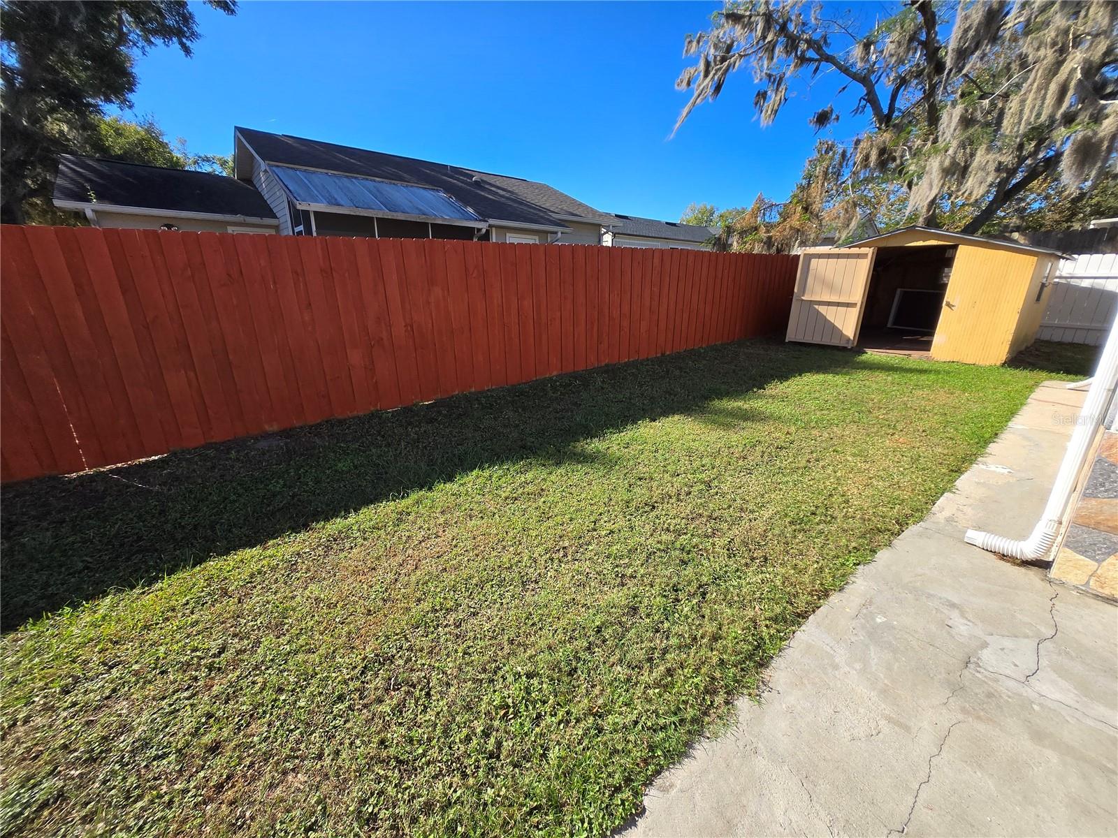 NORTHRIDGE - Residential Lease