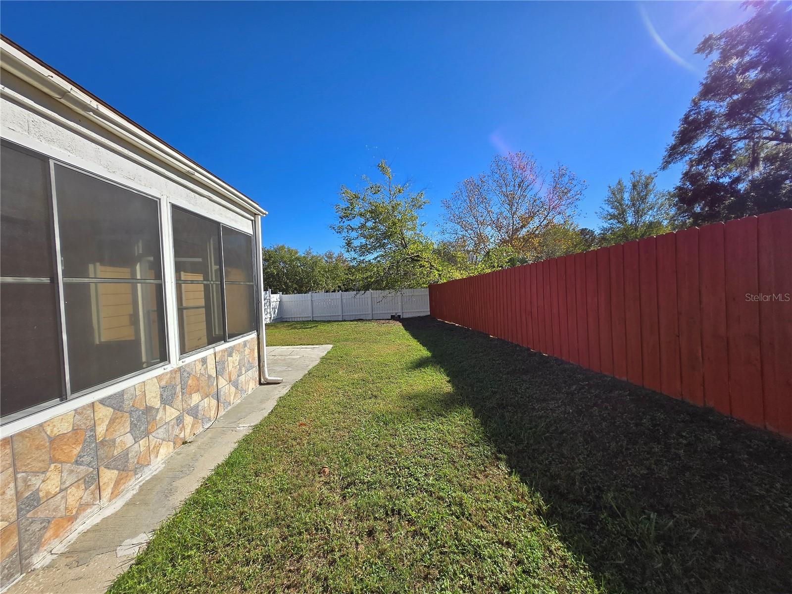 NORTHRIDGE - Residential Lease