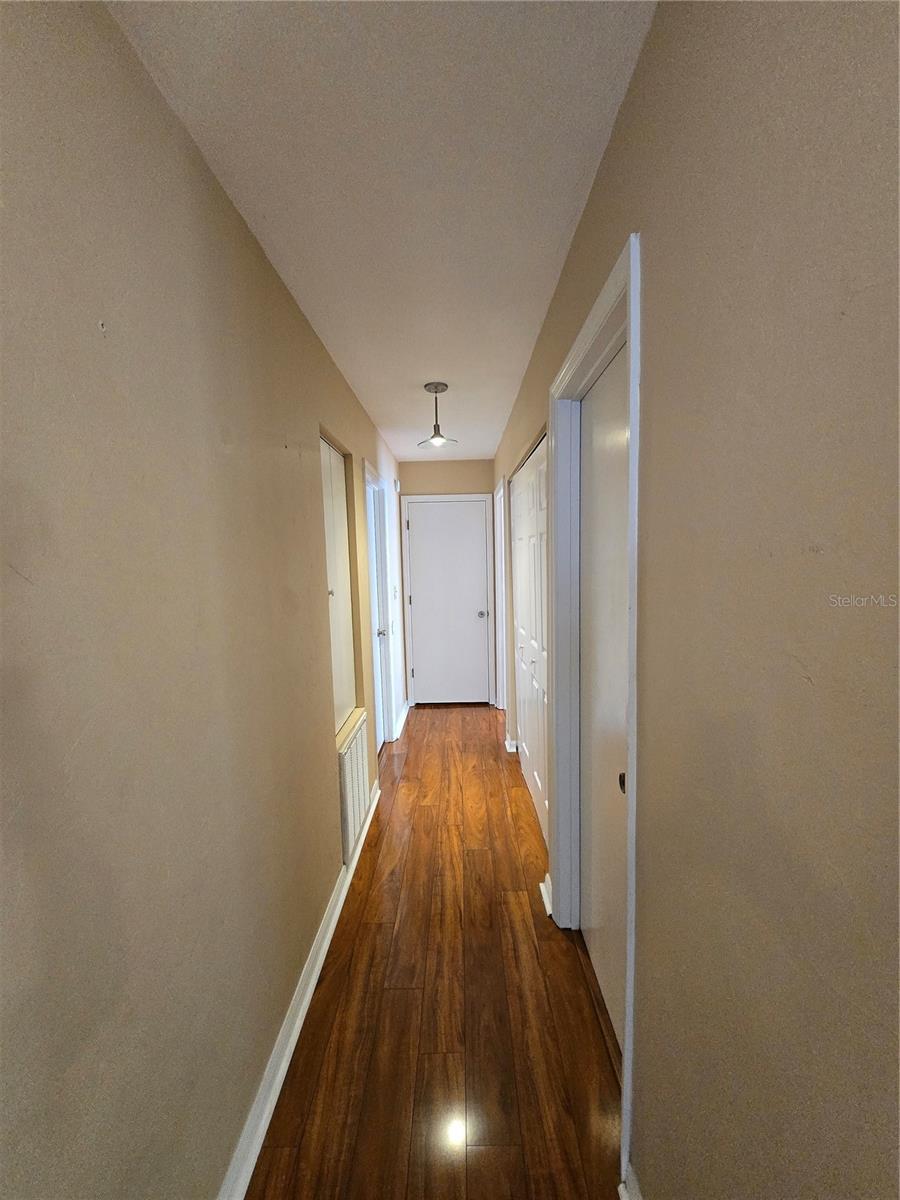 NORTHRIDGE - Residential Lease