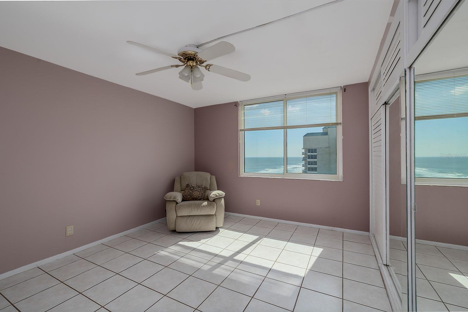 TOWERS - Residential