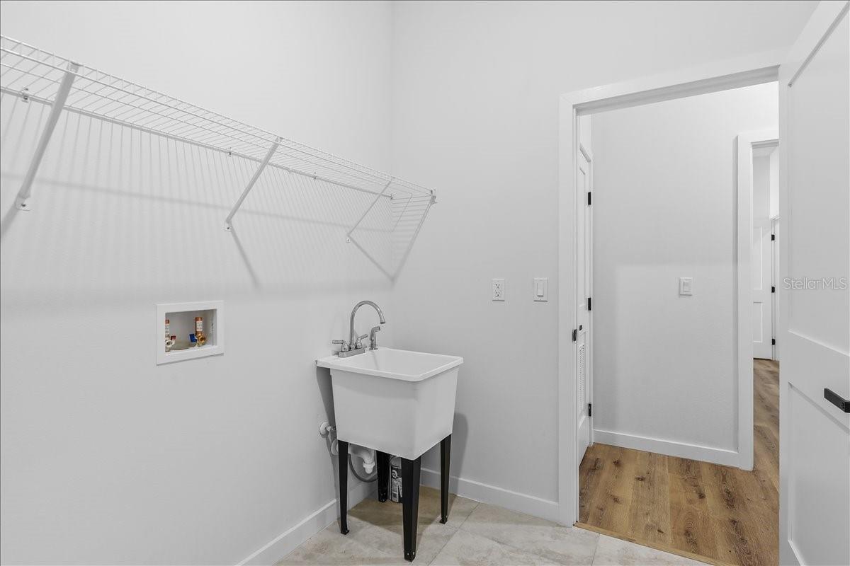 CITRUS SPGS UNIT 27 - Residential