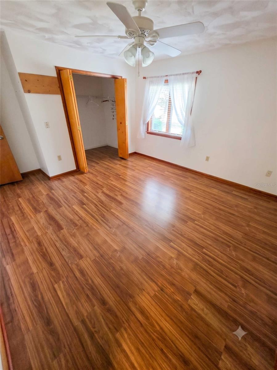 RIDGE MNR WEST - Residential