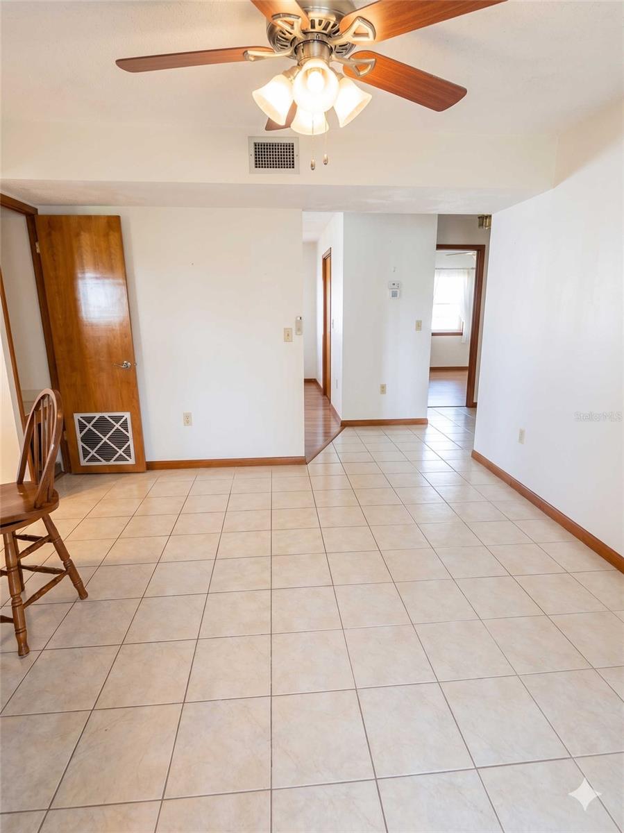 RIDGE MNR WEST - Residential