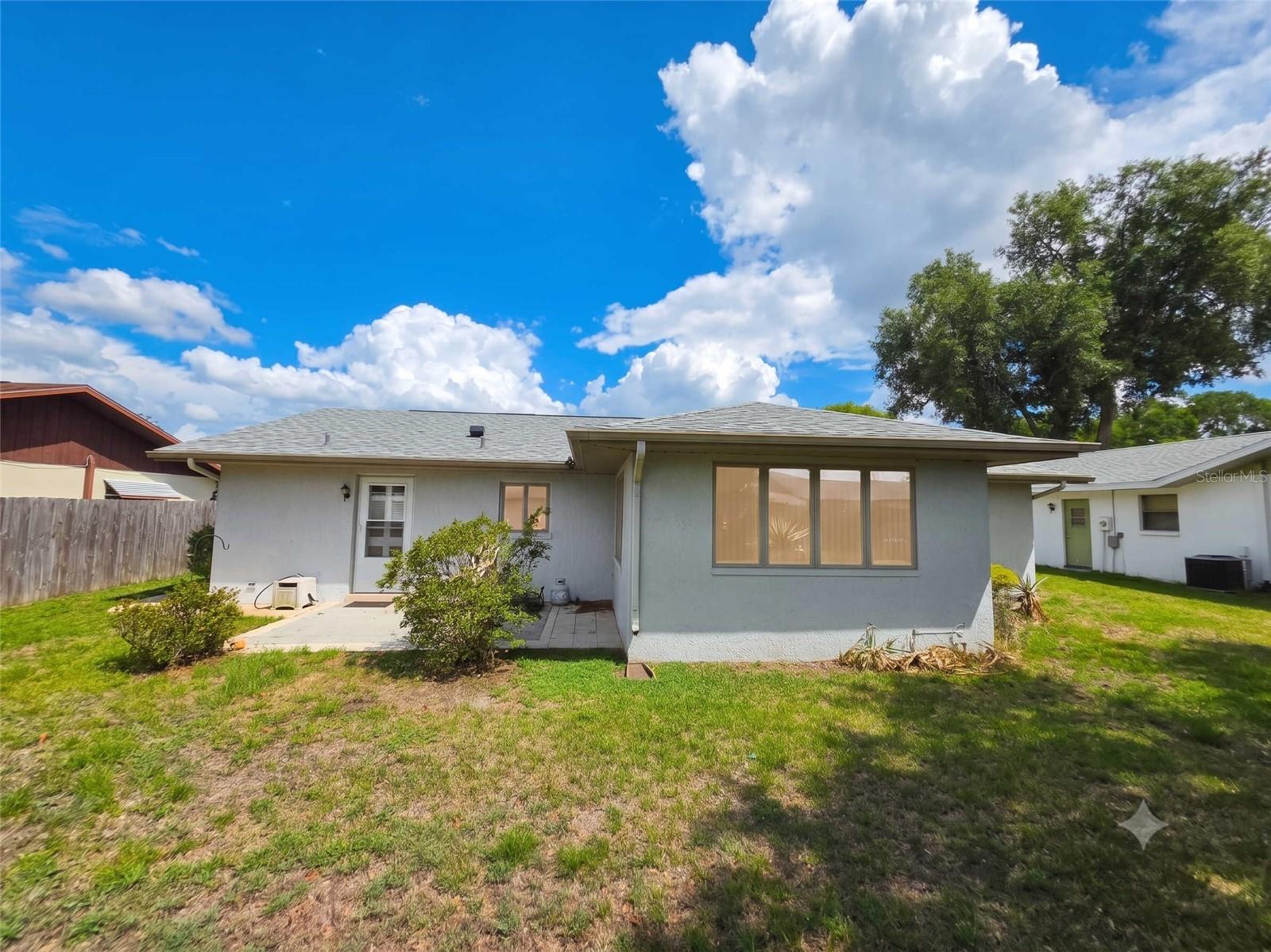 RIDGE MNR WEST - Residential