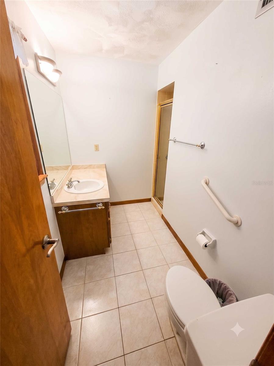RIDGE MNR WEST - Residential