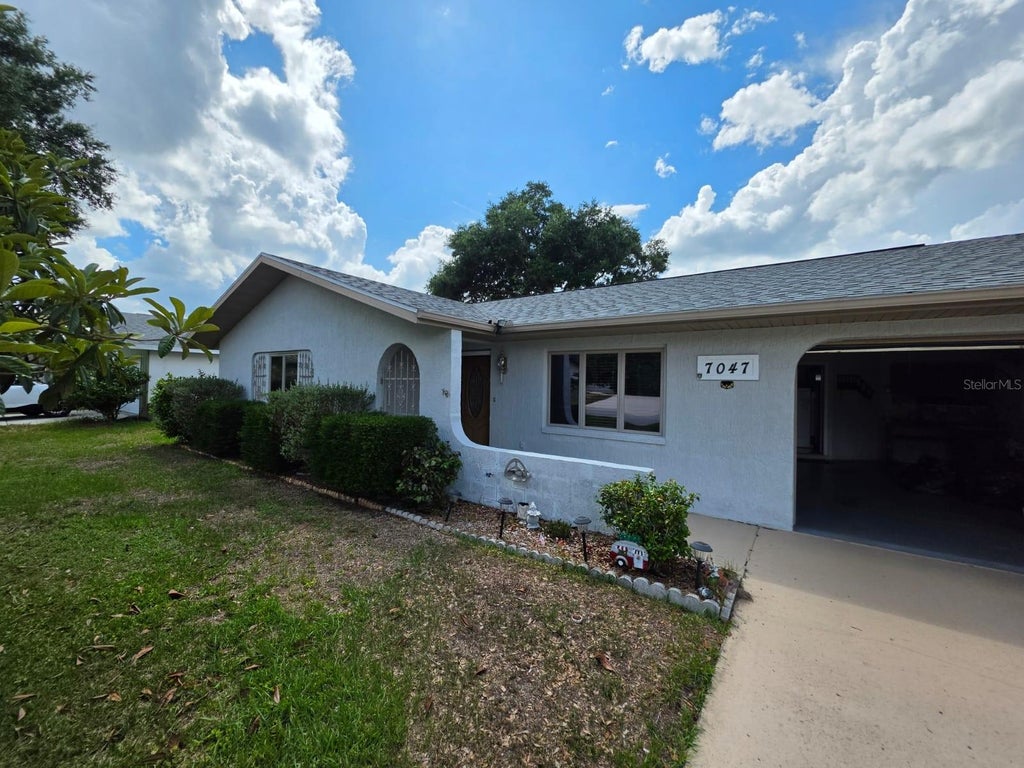 Photo of 7047 Windmere Road, Brooksville, FL 34602 (MLS # TB8510814)