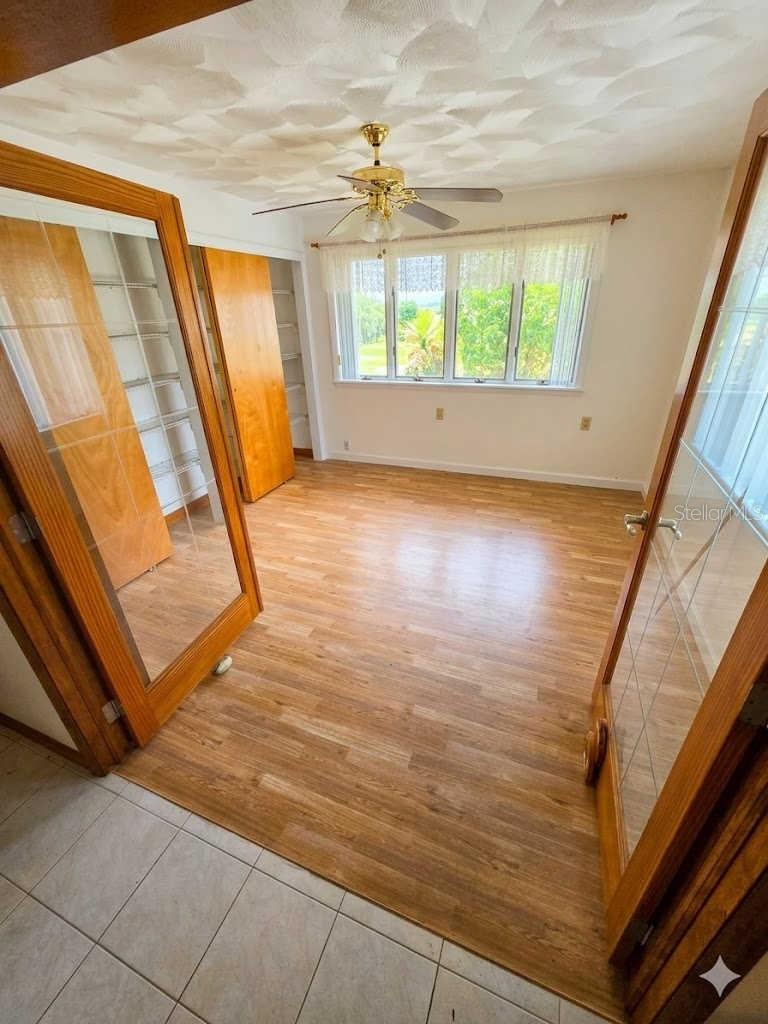 RIDGE MNR WEST - Residential