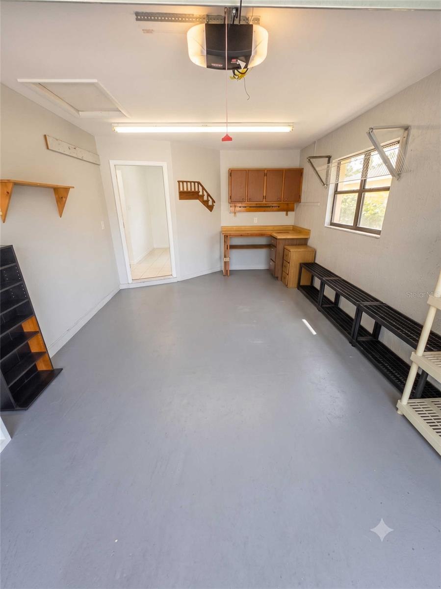RIDGE MNR WEST - Residential