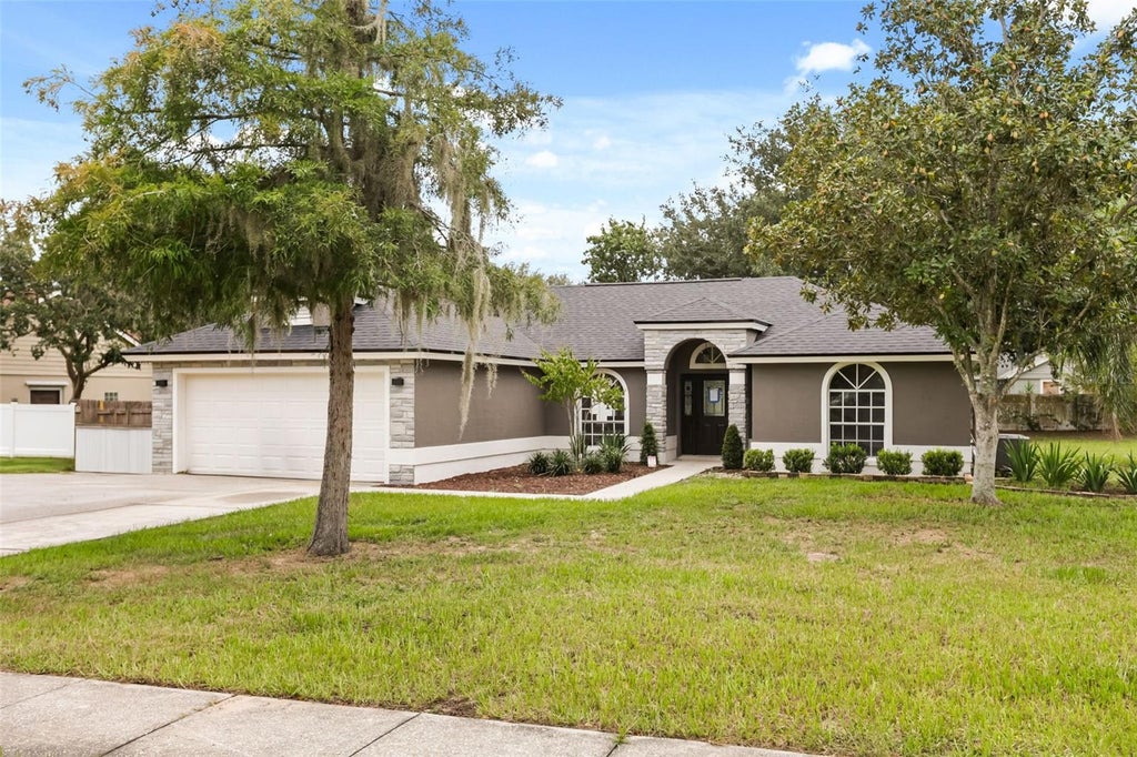 Photo of 13031 Scottish Pine Lane, Clermont, FL 34711 (MLS # O6430738)
