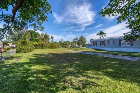 A home in PUNTA GORDA