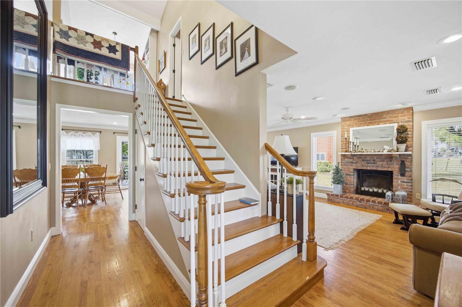 16031 WINBURN DRIVE S