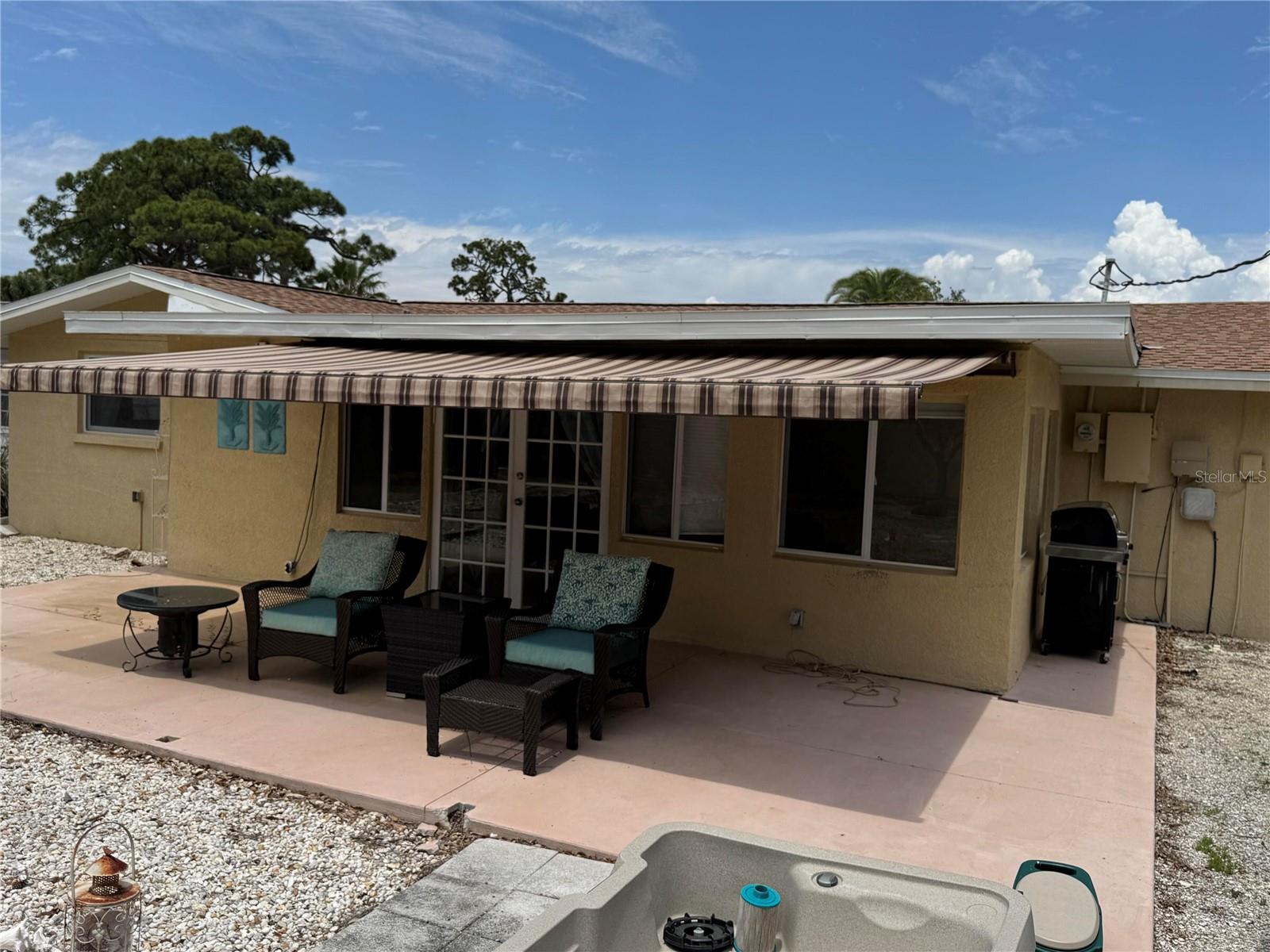 COUNTRY CLUB ESTATES - Residential