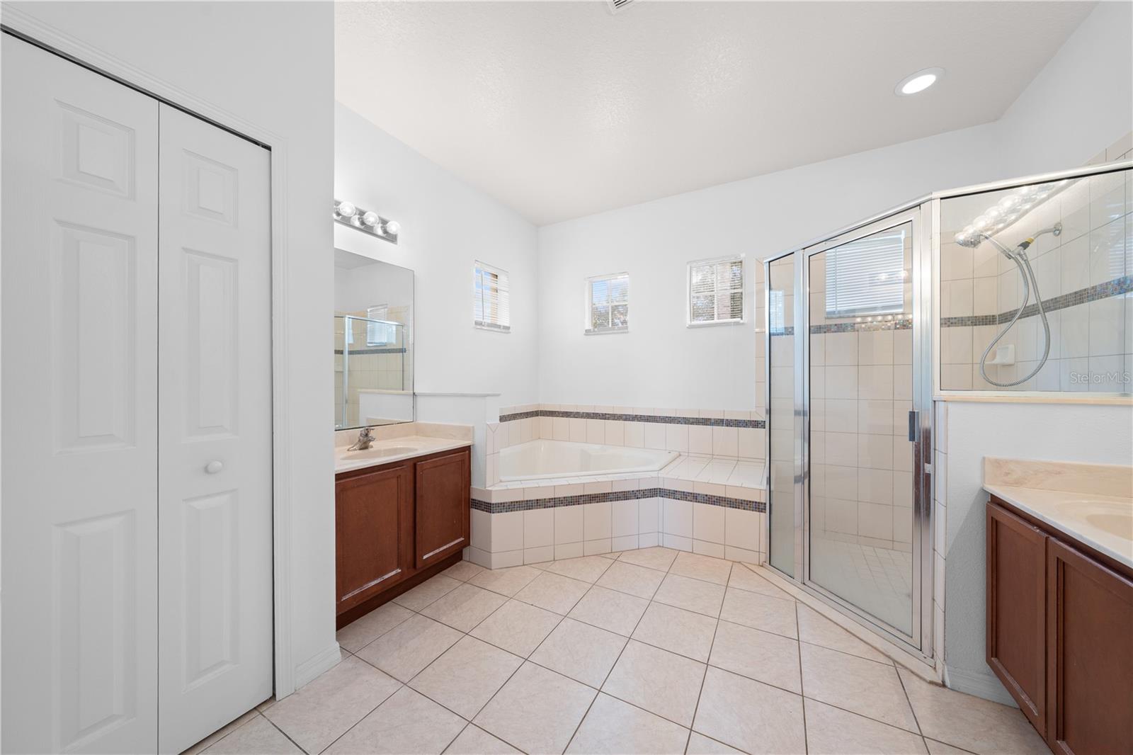 BELLALAGO PH 7L - Residential