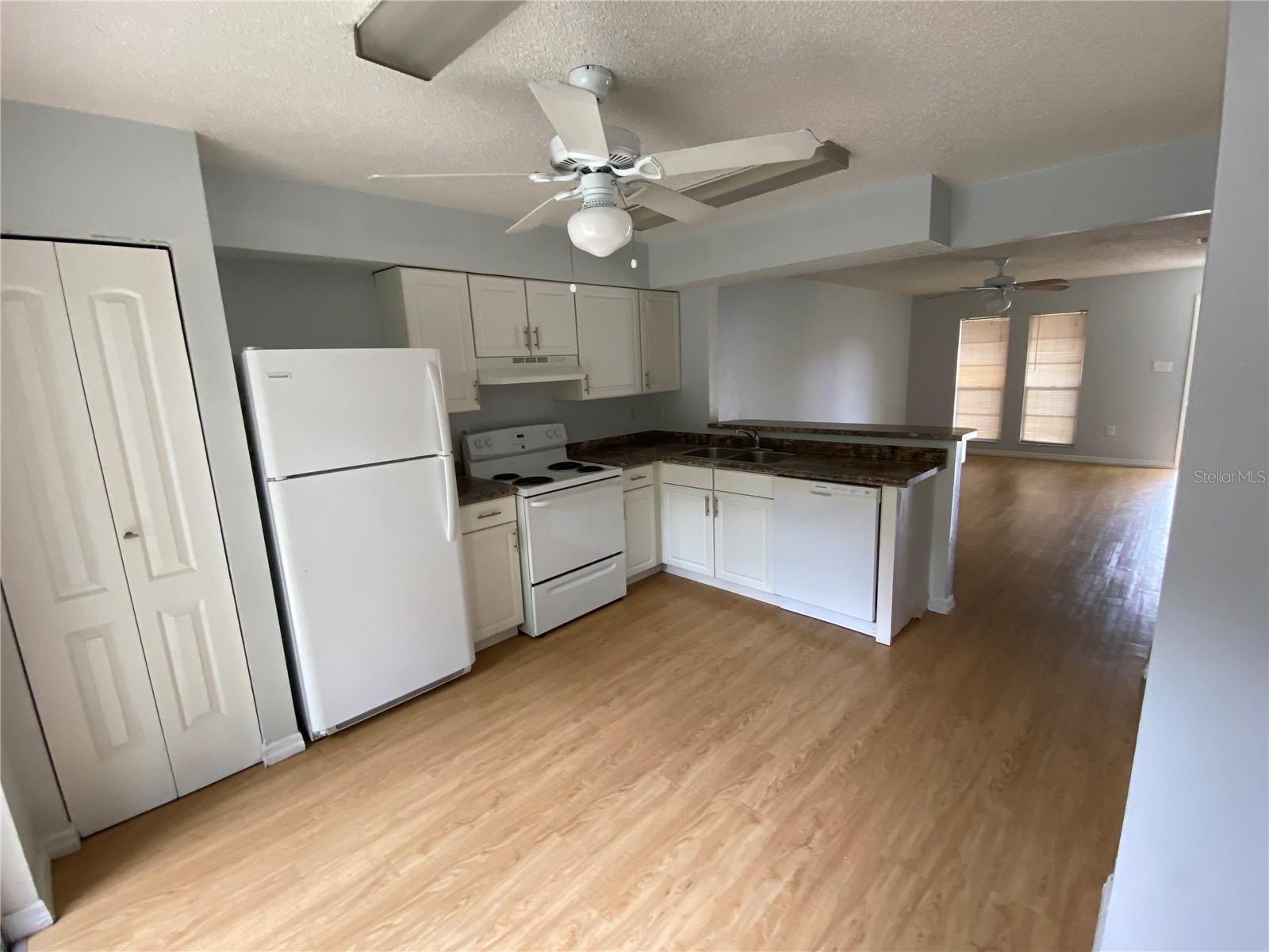 SEVEN ACRES SUB - Residential Lease