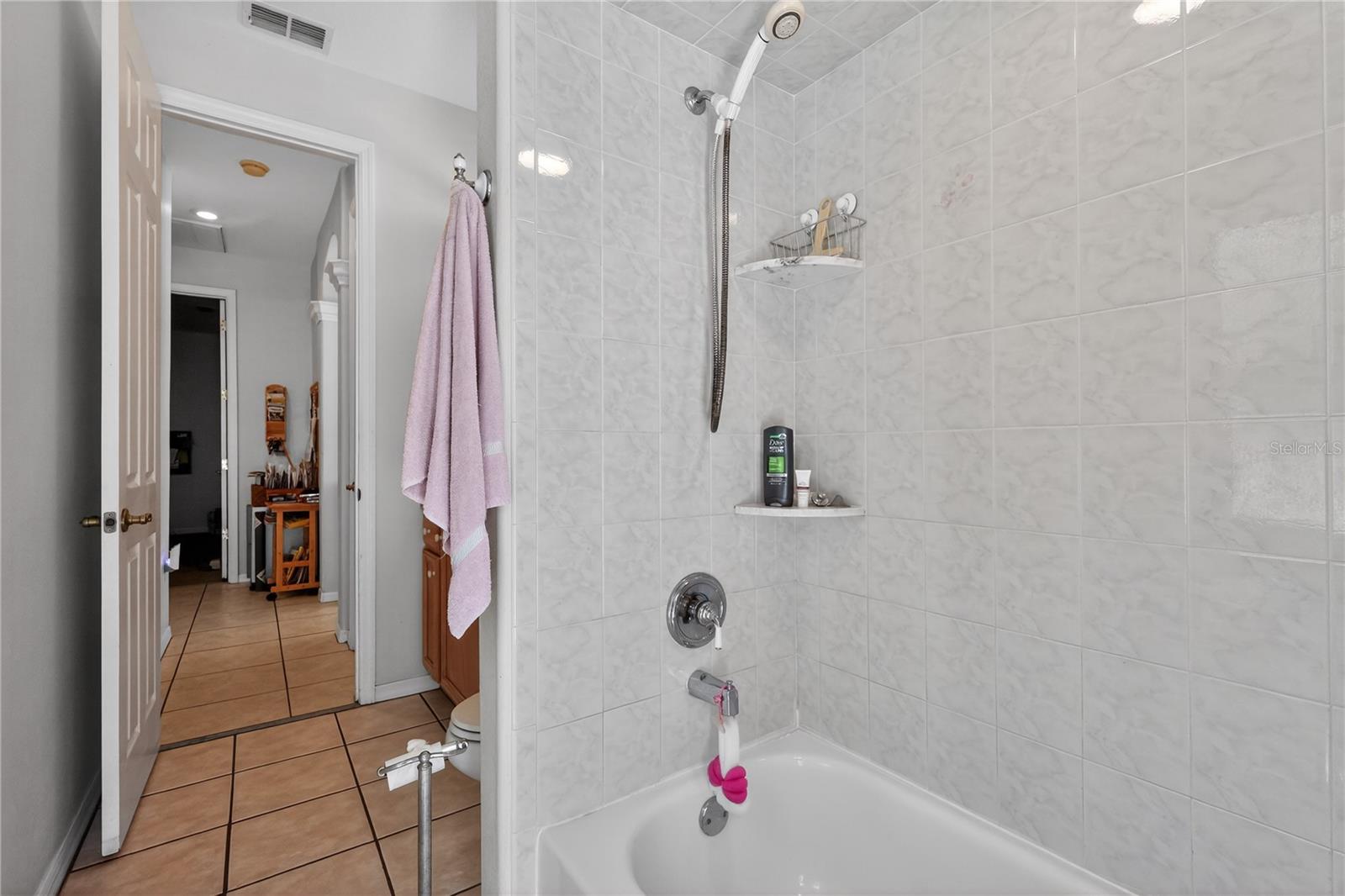 AUTUMN OAKS - Residential