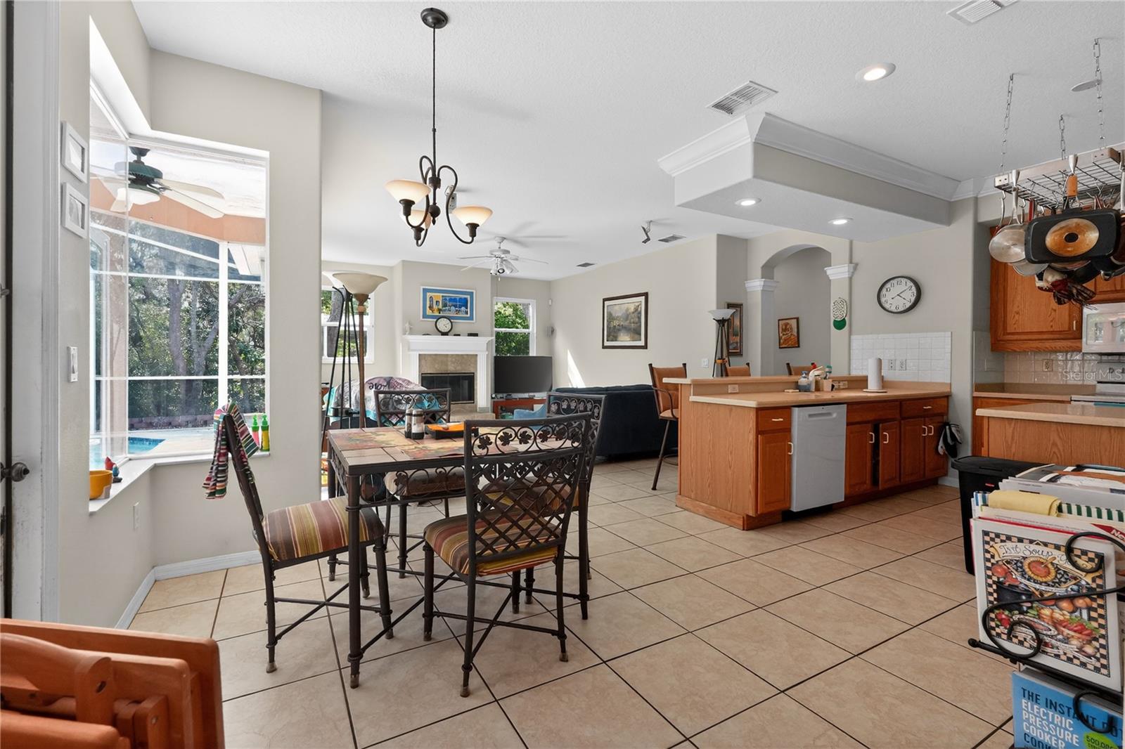 AUTUMN OAKS - Residential