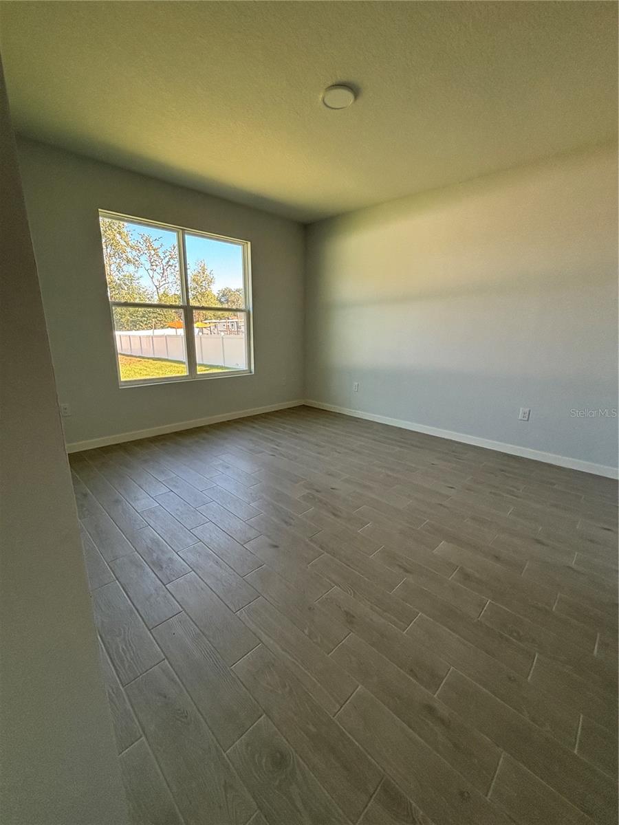 KINGSLAND COUNTRY ESTATE - Residential Lease