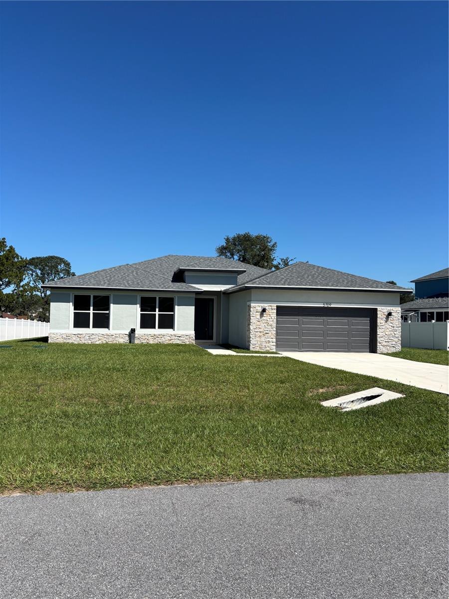KINGSLAND COUNTRY ESTATE - Residential Lease