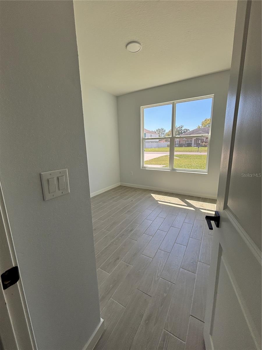 KINGSLAND COUNTRY ESTATE - Residential Lease