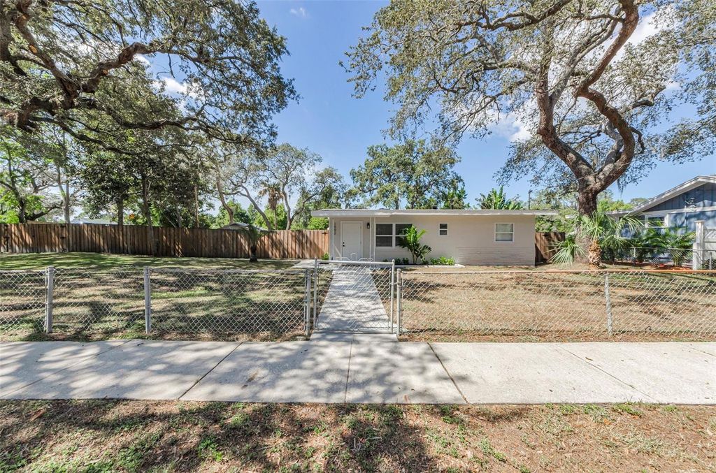 Photo of 1992 Carolina Avenue, Tarpon Springs, FL 34689 (MLS # TB8434087)