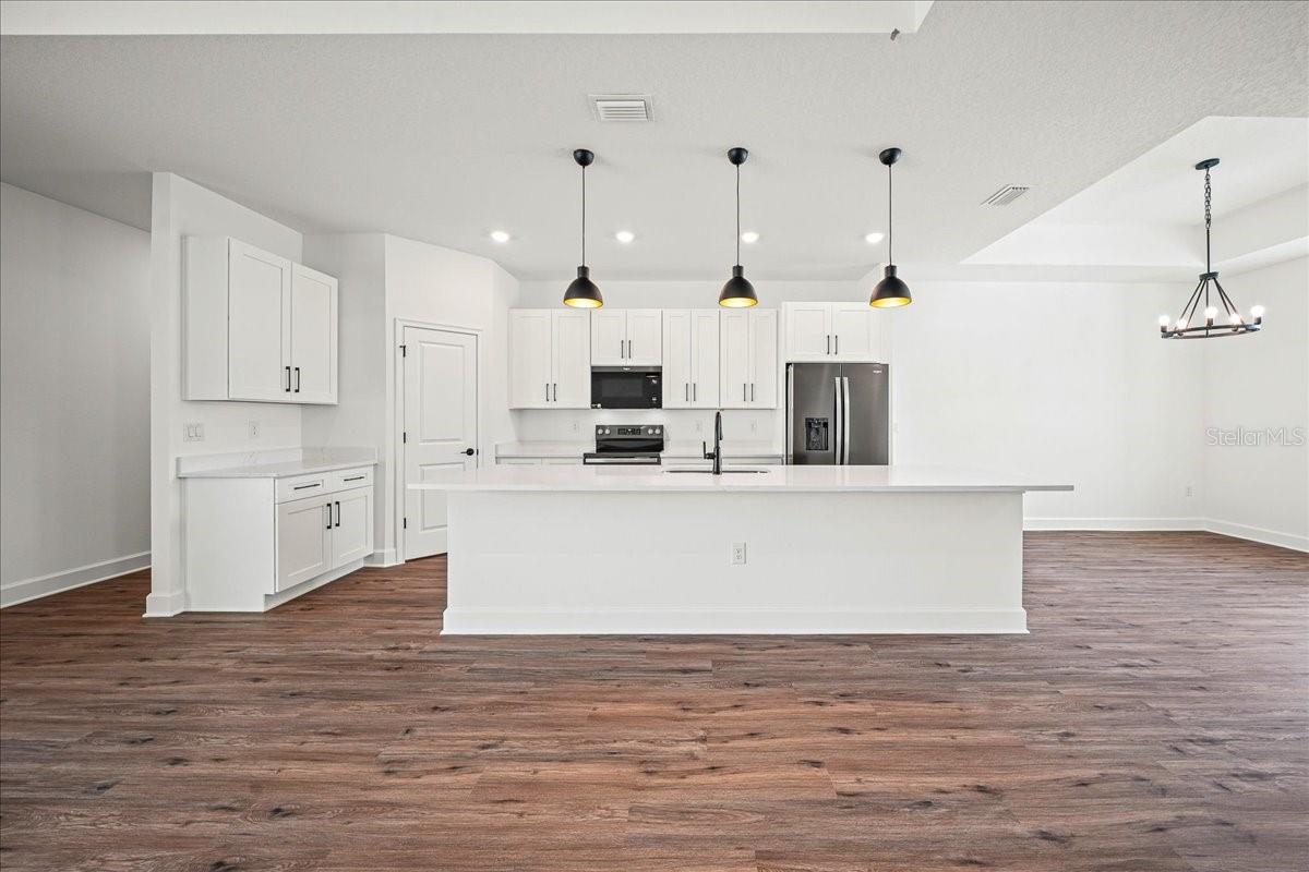 SPRING HILL - Residential