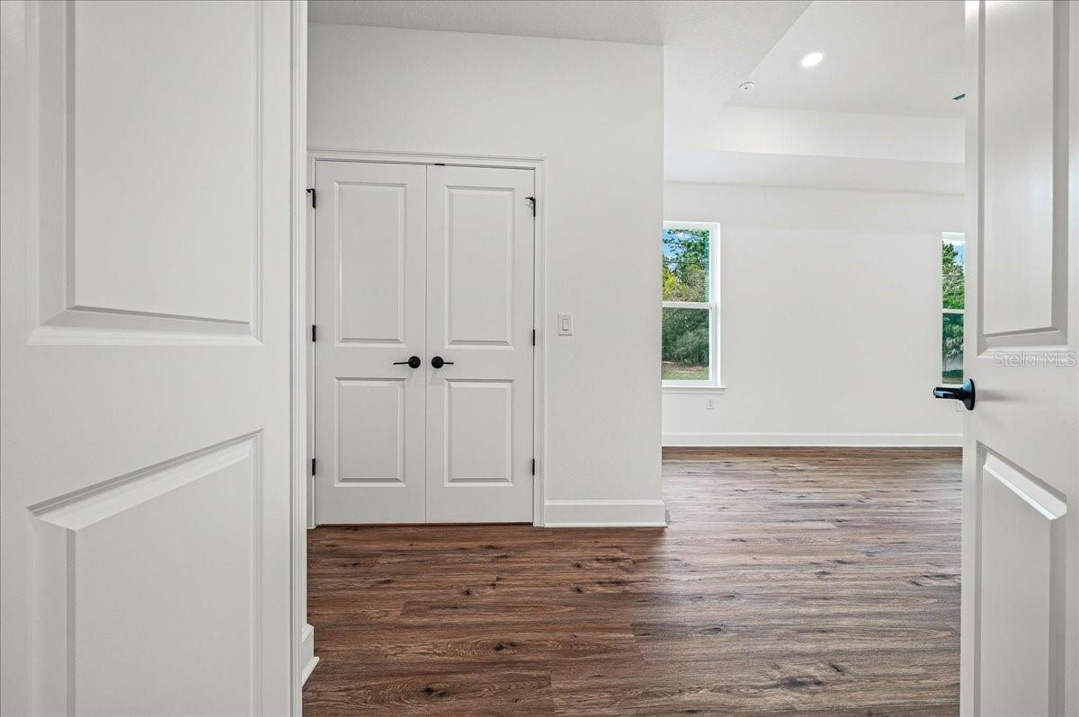 SPRING HILL - Residential